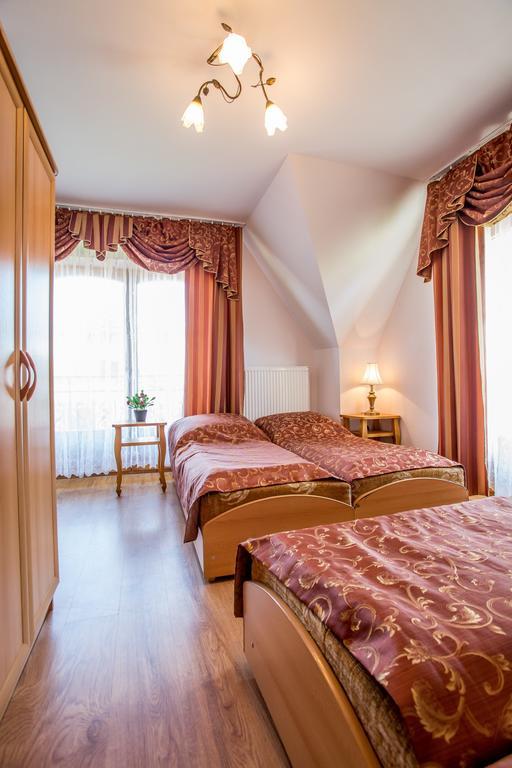 Pod Modrzewiami Hotel Zakopane Bilik gambar