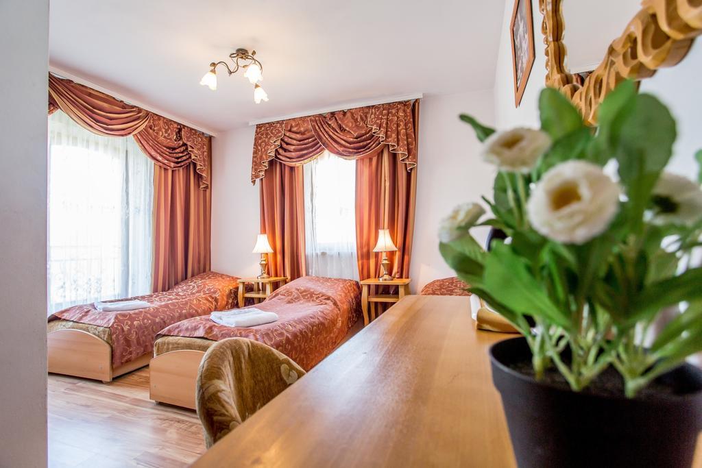 Pod Modrzewiami Hotel Zakopane Bilik gambar