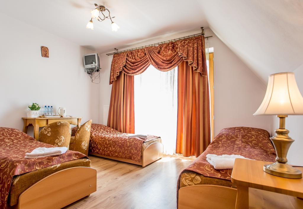 Pod Modrzewiami Hotel Zakopane Bilik gambar