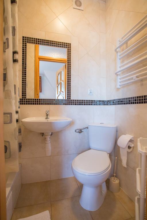 Pod Modrzewiami Hotel Zakopane Bilik gambar