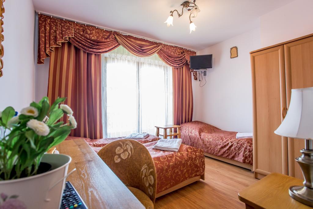 Pod Modrzewiami Hotel Zakopane Bilik gambar