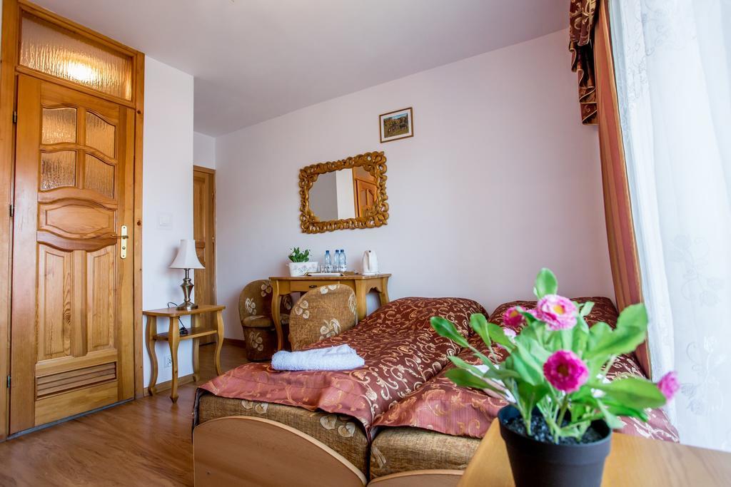 Pod Modrzewiami Hotel Zakopane Bilik gambar